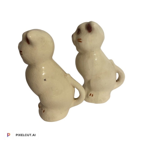 Vintage Salt & Pepper Shakers Cats MCM 3” White with Redish Brown Paint - Picture 3 of 4
